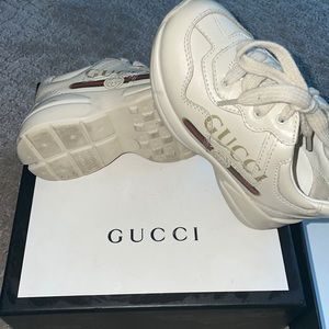 Toddler Gucci sneakers sz 21